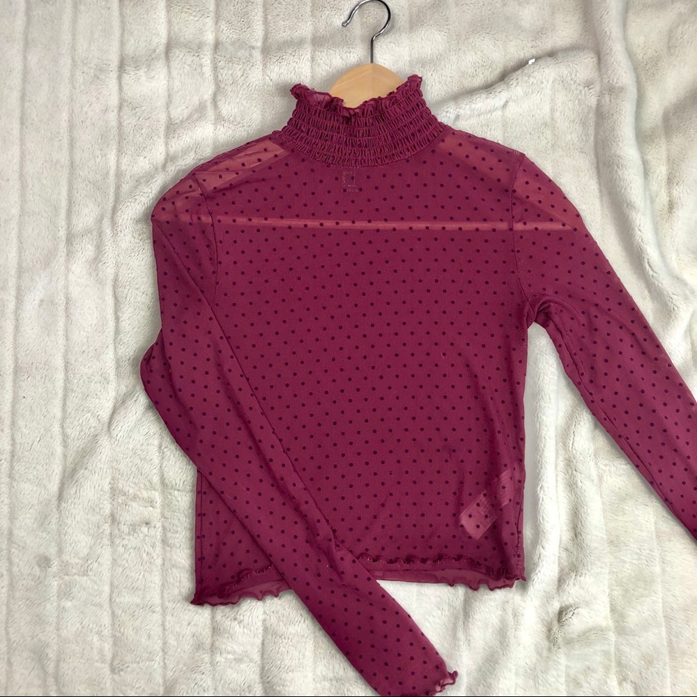 🚨Polka dot mesh top forever 21